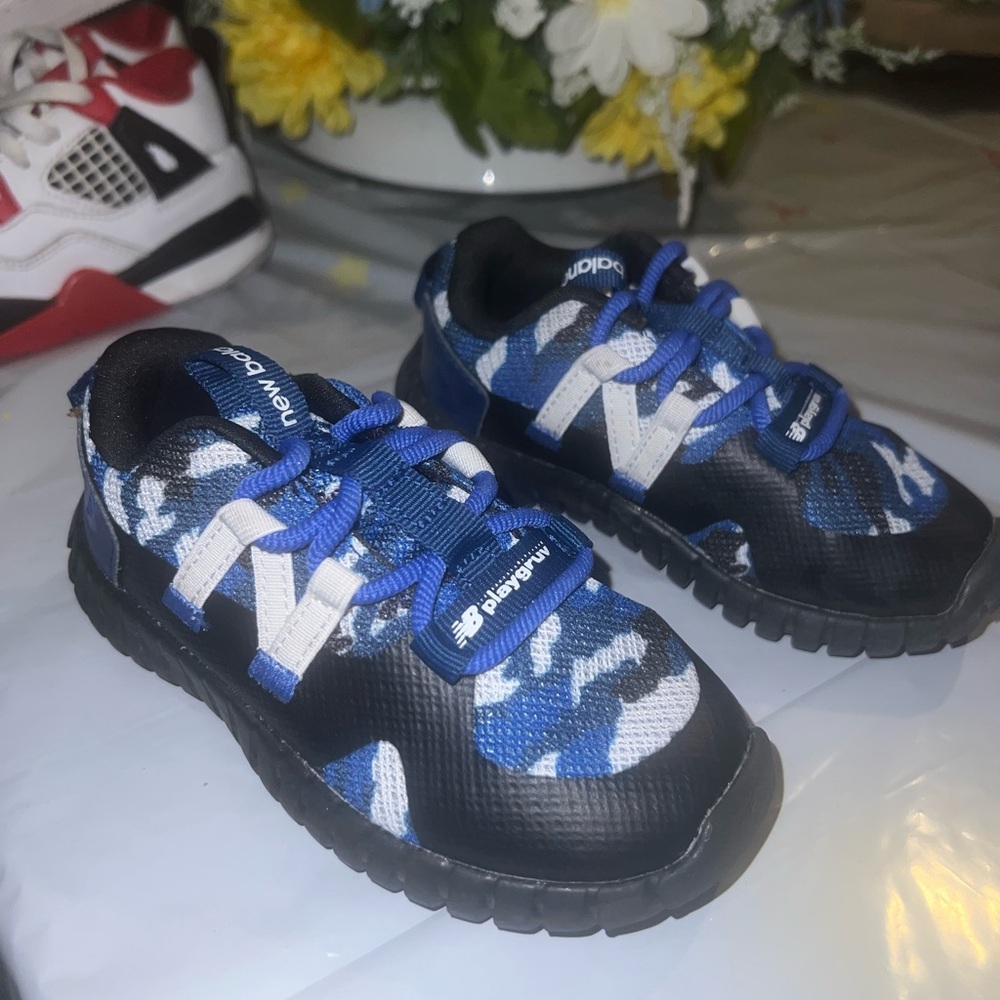 New Balance Kids' Black and Blue Sneakers